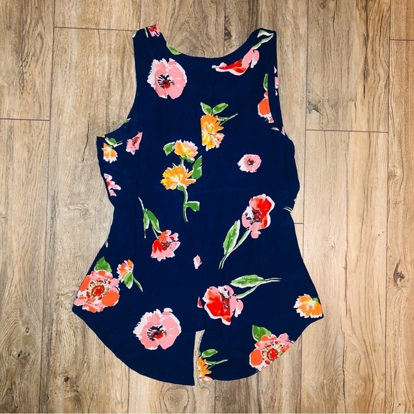 Sanctuary Floral  Button Down Sleeveless Blouse Top Size XL - Picture 6 of 9